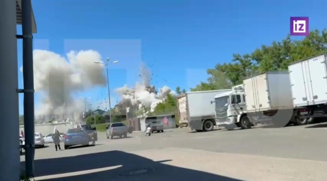 Ukrayna ordusu Donetskdə rusların toplanma məntəqəsini vurub - VİDEO