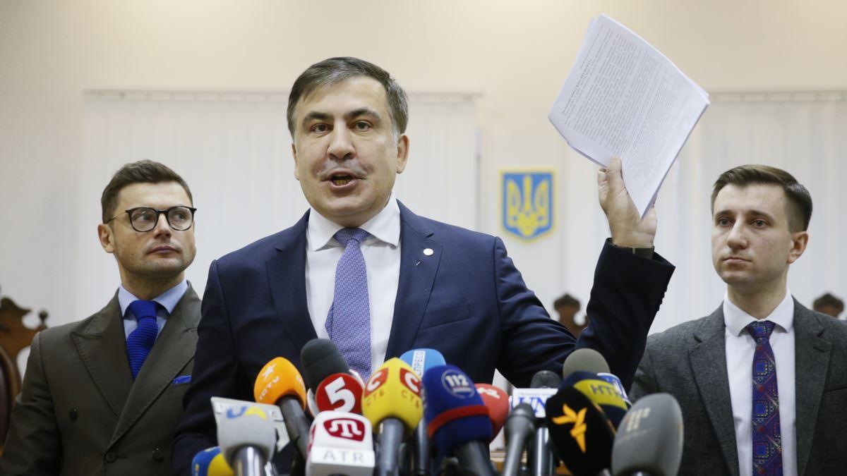 Politika ua. Mikheil Saakashvili. Mikheil Saakashvili 2000. Прокурор Саакашвили в суде. Михаил Саакашвили дети.