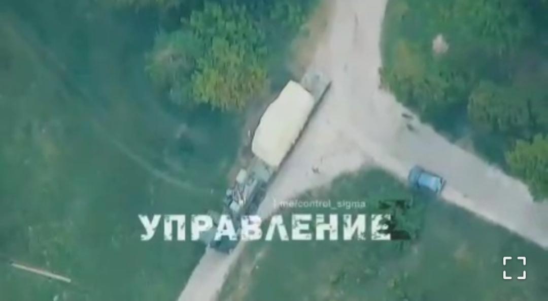 Ruslar Ukrayna ordusuna məxsus hərbi texnikanı vurub - VİDEO